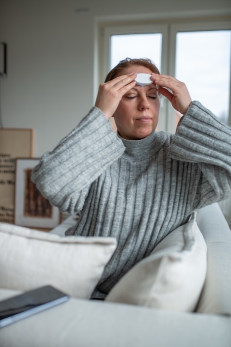 Relief aHead device on forehead